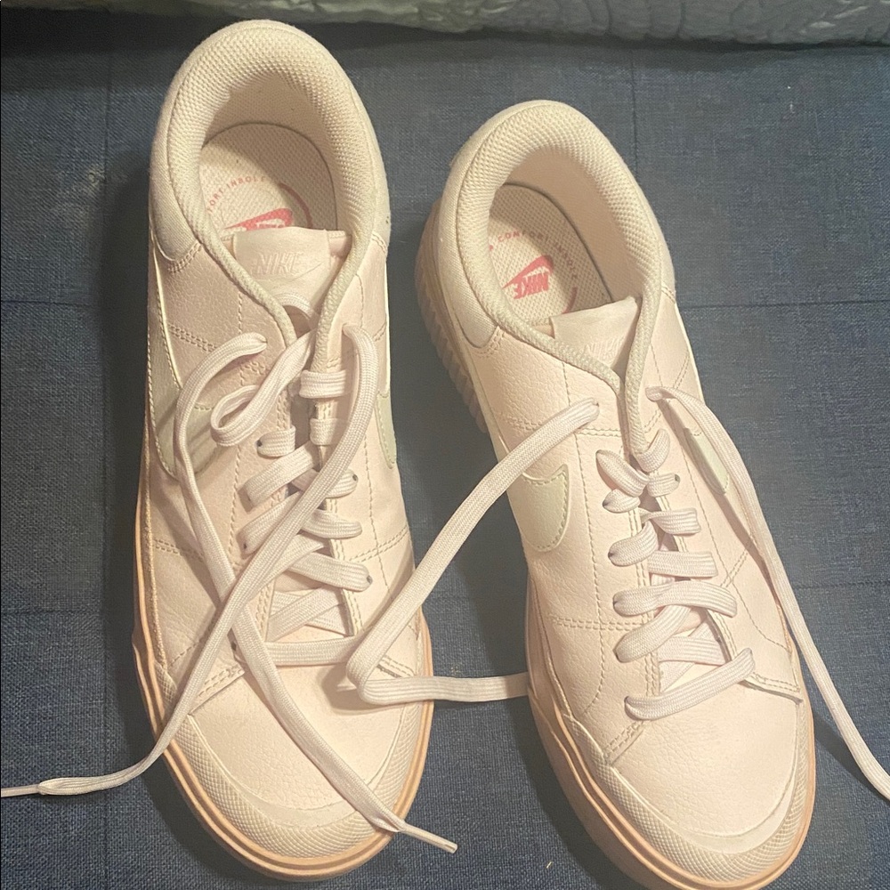 Nike court legacy lift Pink Casual Sneakers